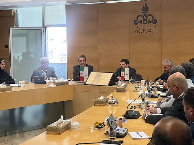 برگزاری سومین نشست هم اندیشی مدیران HSE هلدینگ های صنعت پتروشیمی